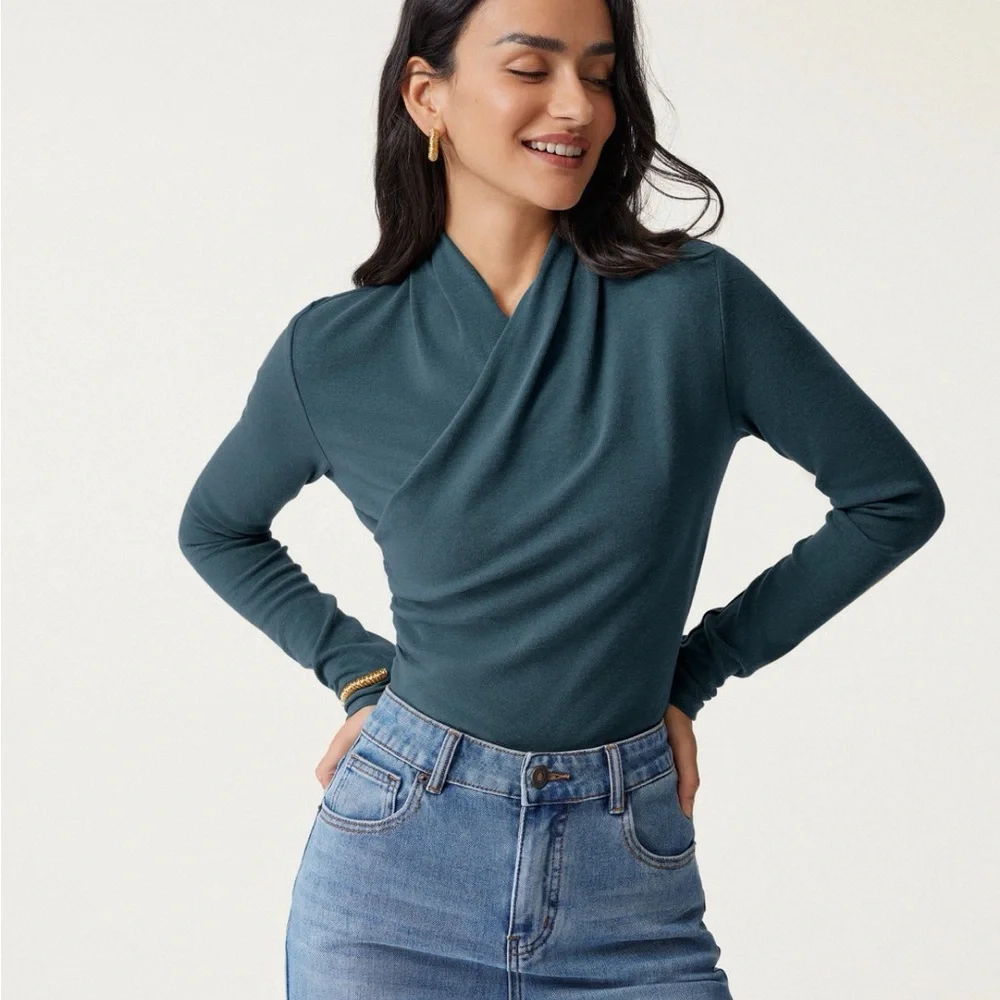 NWT OGL Dusk Blue Medium Eco-Mousse® Crossover Ruched Long Sleeve (Surplice) Top - Picture 3 of 8